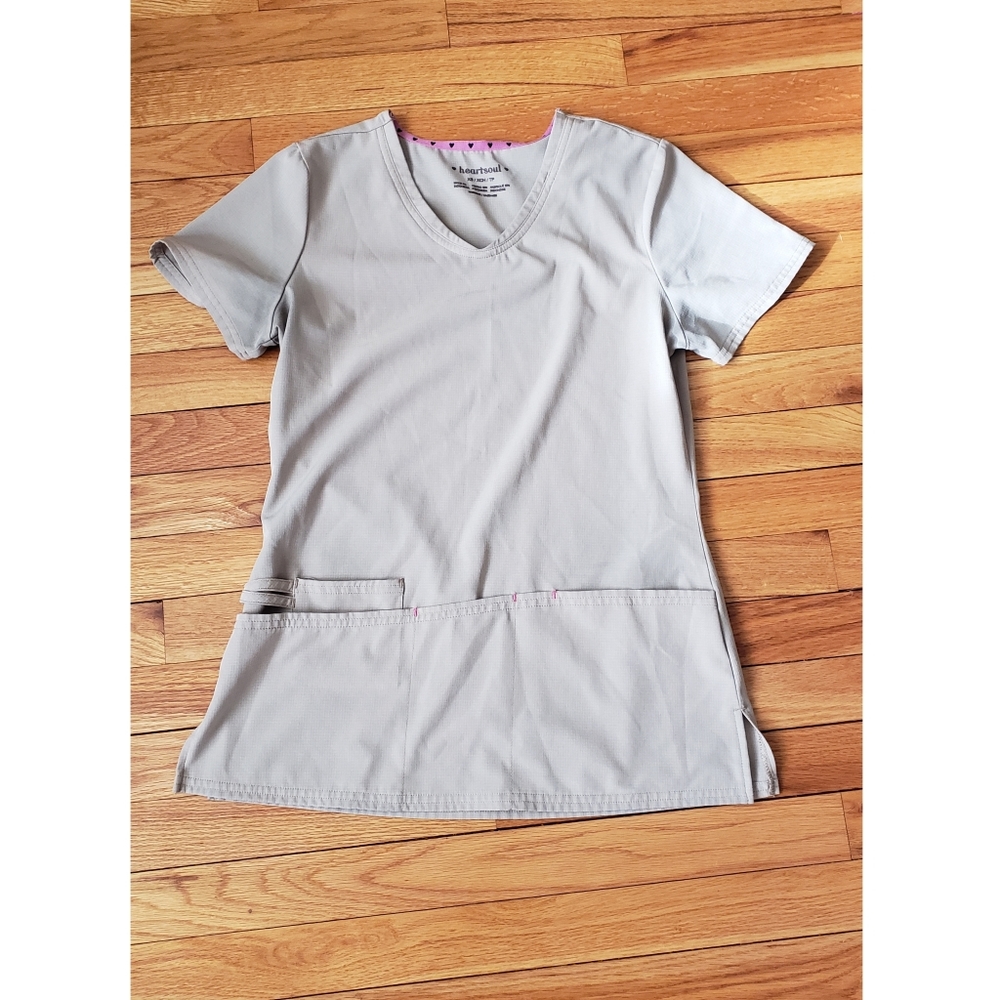 Heartsoul scrub top size xs khaki